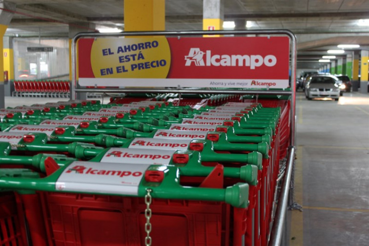 Alcampo dice que busca 110 trabajadores en Galicia para el empleo de Navidad