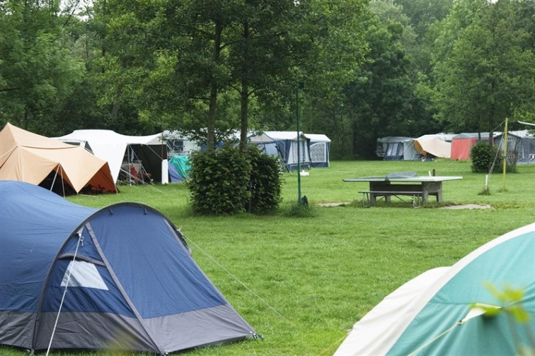 ​Muere una persona en un camping de Vilanova al sufrir una caída