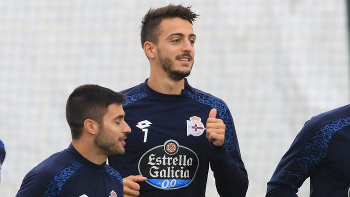 ​Joselu aficiónase aos goles olímpicos