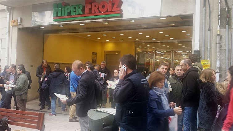 Novo boicot a Lactalis, esta vez nun supermercado de Pontevedra