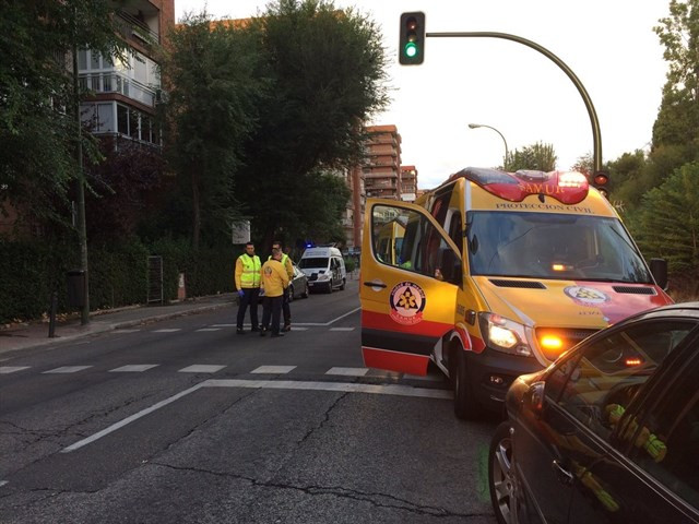 ​Ferida unha persoa nunha colisión en Bergondo e outra nun atropelo na Coruña