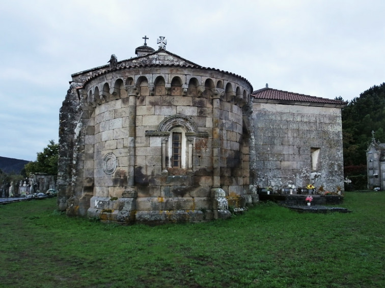 ​Peridis presentará dous tomos da Enciclopedia do Románico no Liceo de Ourense