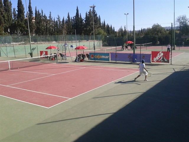 Catro detidos en Galicia por amañar torneos de tenis, entre eles o cerebro da trama