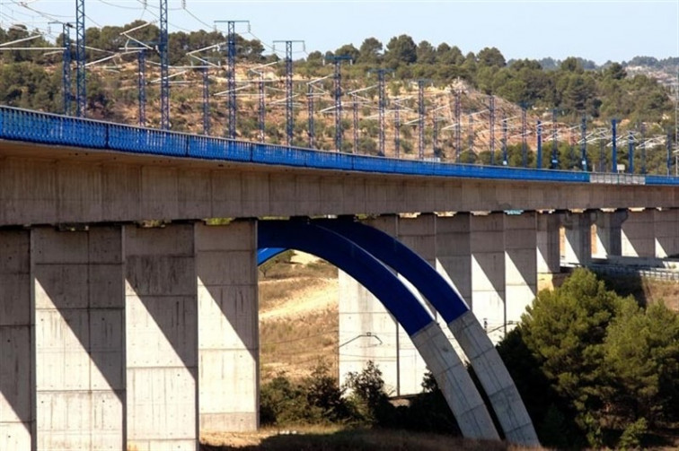 Desbloqueados 4 dos 5 tramos con problemas do AVE