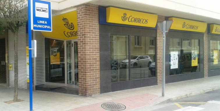 Alertan de la posible pérdida de 300 empleos en Correos en A Coruña