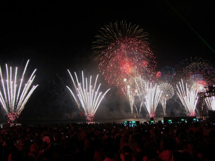 ​Las fuerzas de seguridad controlan que el tráfico no acceda a las fiestas de fin de año