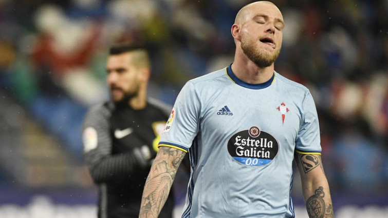 ​El Celta pierde en el Calderón un partido que ganaba en el 85