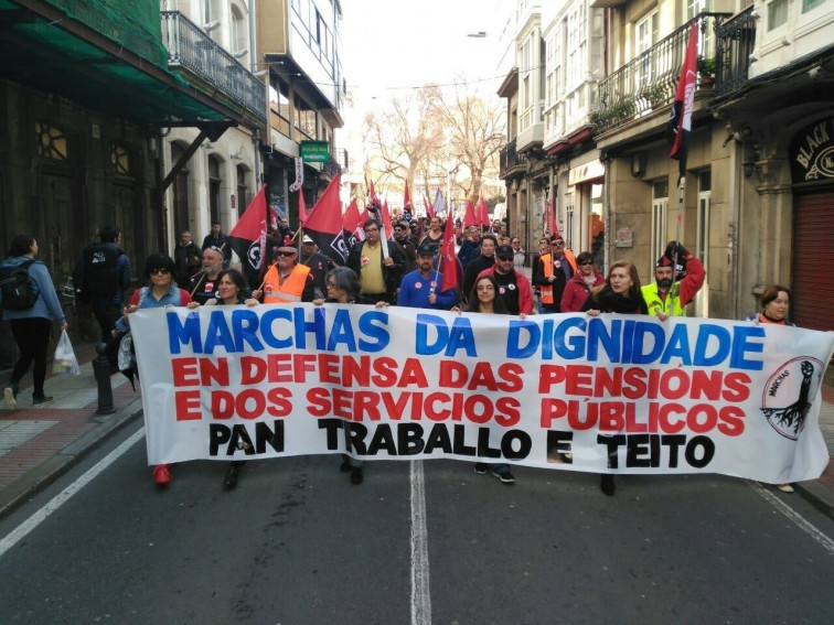 Las 'Marchas da Dignidade' toman A Coruña al grito de 'pan, traballo e teito'