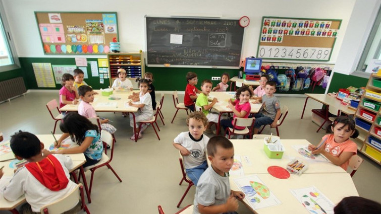 El Conselleiro de Educación confirma que las oposiciones docentes se convocarán en abril