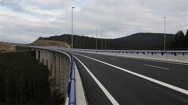 ​La obra pública en Galicia se desploma en casi un 74% por el bloqueo del AVE