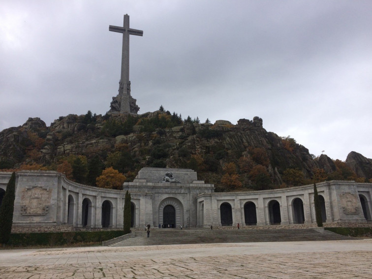 El Congreso aprueba hoy una iniciativa para sacar a Franco del Valle de los Caídos