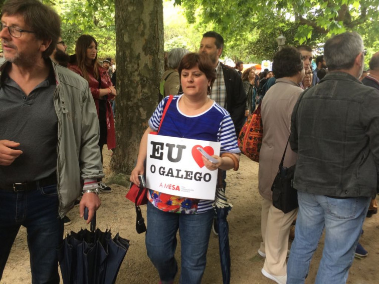 ​FOTOGALERÍA | Miles de personas reclaman en Santiago el derecho a vivir en gallego